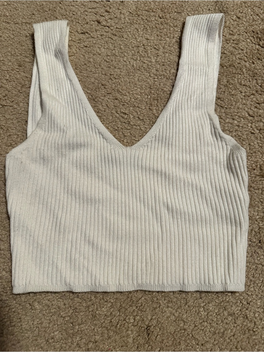 Kendall & Kylie White Ribbed V-Neck Crop Tank